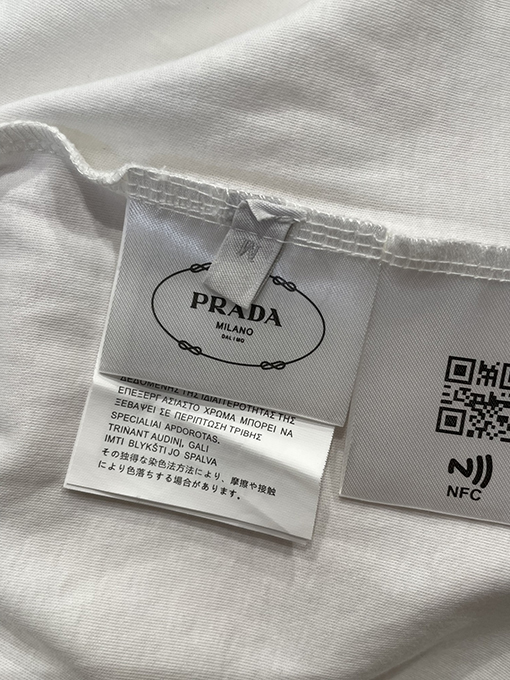 プラダスーパーコピー トライアングルロゴポケット半袖ポロシャツ