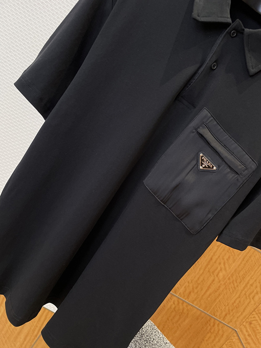 プラダスーパーコピー トライアングルロゴポケット半袖ポロシャツ