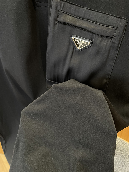 プラダスーパーコピー トライアングルロゴポケット半袖ポロシャツ