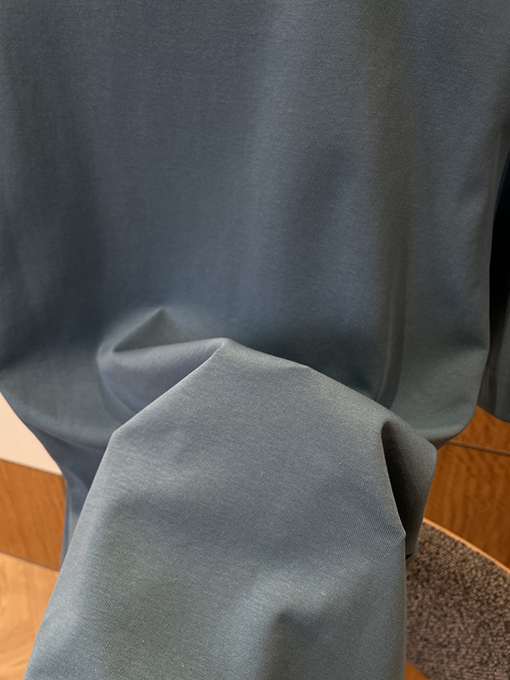 フェンディ メタルロゴ ミニマリスト 半袖Tシャツ