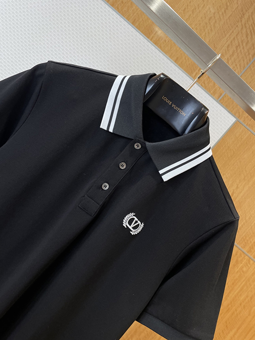 ヴァレンティノ カラーブロックのストライプ柄の襟付き刺繍入りの半袖ポロシャツ