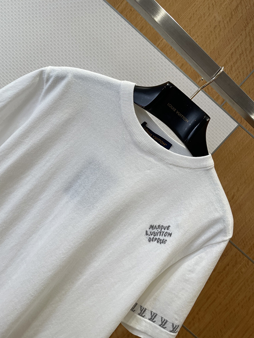 ルイヴィトンコピー ロゴジャカード半袖Tシャツ