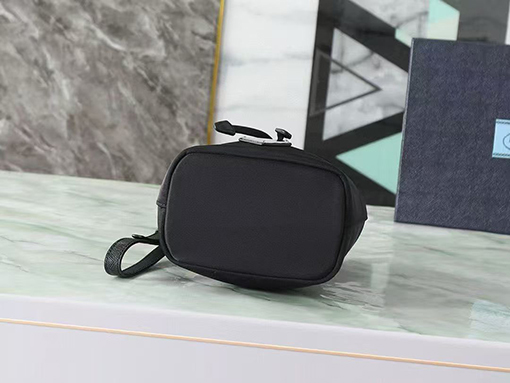 プラダスーパーコピー ナイロンバケットショルダーバッグ