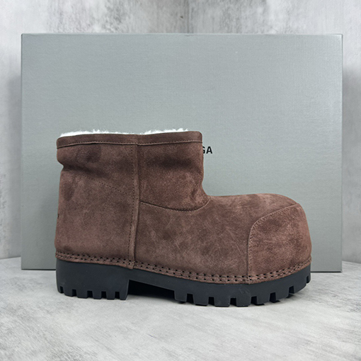 バレンシアガコピー ローカットブーツ