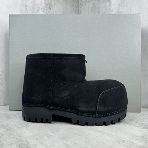 バレンシアガコピー ローカットブーツ