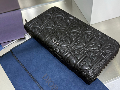 ディオール クラシックなロングジッパーウォレット