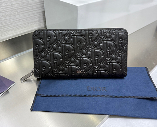 ディオール クラシックなロングジッパーウォレット
