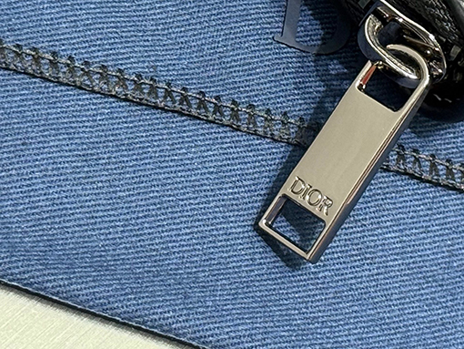 ディオール クラシックなロングジッパーウォレット