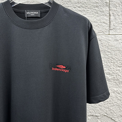 バレンシアガ Balenciaga クラシックなシリコンフロックの半袖Tシャツ