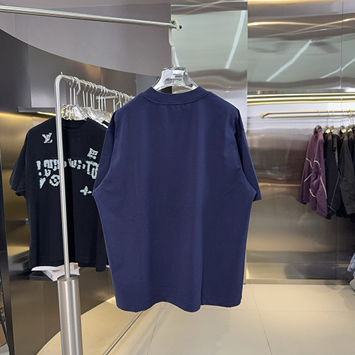 バレンシアガ Balenciaga カットアウトとウォッシュのディテールがされた刺繍パッチワーク半袖Tシャツ