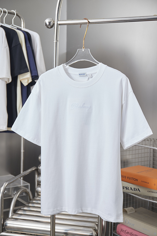 バーバリー チェック柄の筆記体ロゴ半袖Tシャツ