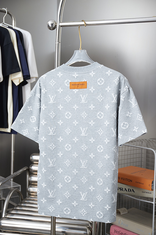 ルイヴィトンスーパーコピー クラシックロゴジャカード半袖Tシャツ