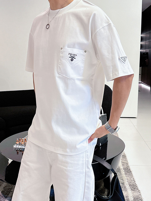プラダ 新作ポケットプリント半袖Tシャツ