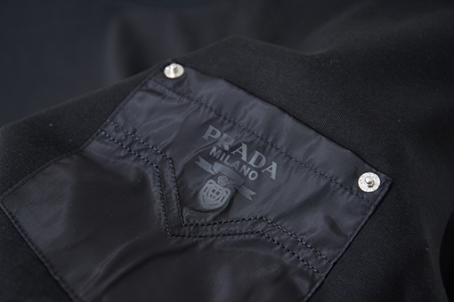 プラダ 新作ポケットプリント半袖Tシャツ