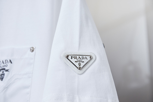 プラダ 新作ポケットプリント半袖Tシャツ