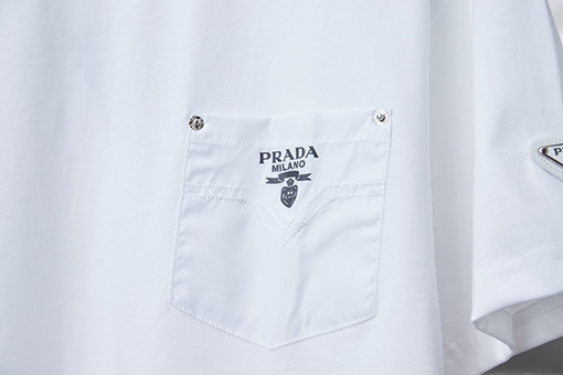 プラダ 新作ポケットプリント半袖Tシャツ