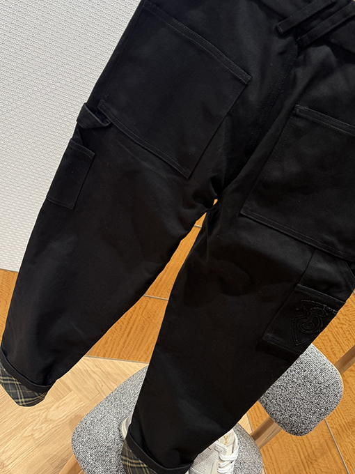 バーバリーコピー チェック柄ワークジーンズ