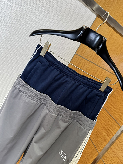 バレンシアガ BALENCIAGA ダブルウエストの二重ストライプパンツ