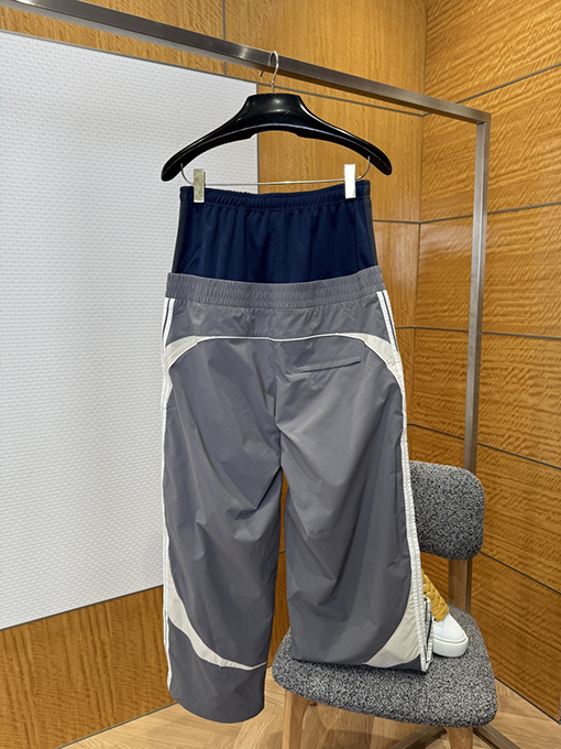 バレンシアガ BALENCIAGA ダブルウエストの二重ストライプパンツ