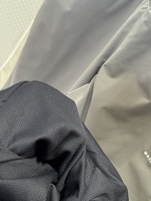 バレンシアガ BALENCIAGA ダブルウエストの二重ストライプパンツ