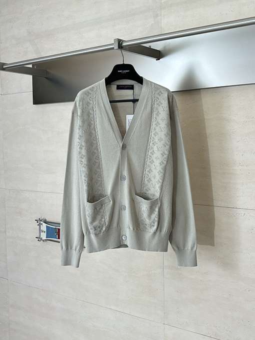 ルイヴィトン Monogram 透かし彫りジャカードパッチワークニットカーディガン