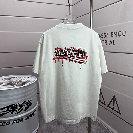 バレンシアガ Balenciaga 洗いざらしのクルーネック半袖Tシャツ