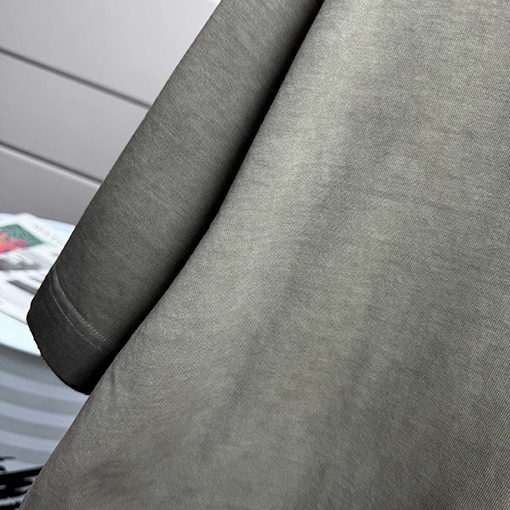 バレンシアガ Balenciaga 洗いざらしのクルーネック半袖Tシャツ