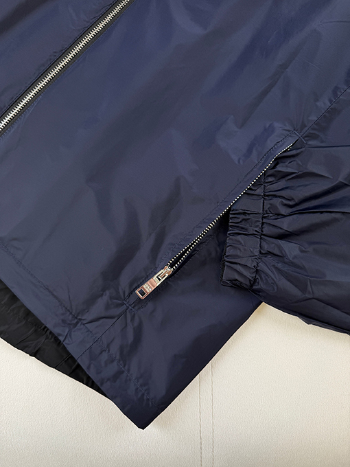 プラダブランドコピー 両面トライアングルアイアンリバーシブルジャケット