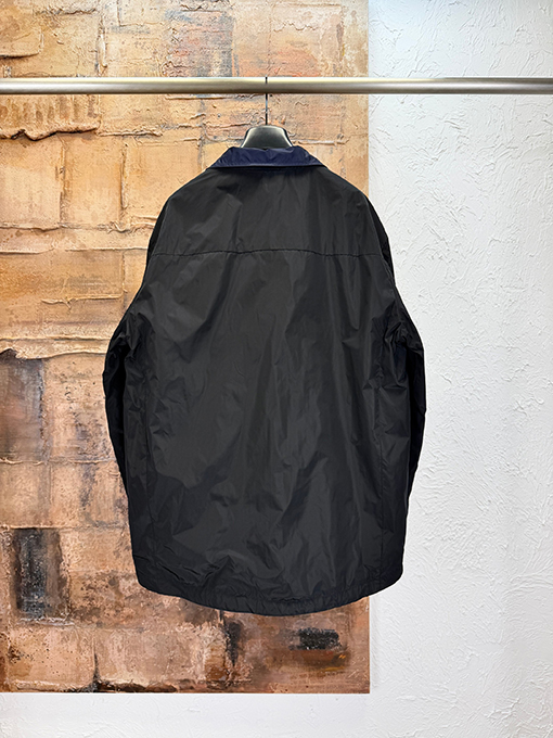 プラダブランドコピー 両面トライアングルアイアンリバーシブルジャケット