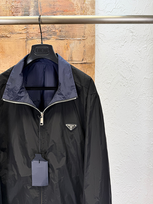 プラダブランドコピー 両面トライアングルアイアンリバーシブルジャケット