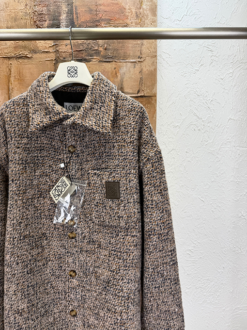 ロエベブランドスーパーコピー レザーロゴウールコート