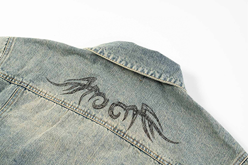 バレンシアガブランドコピー ランウェイ手描きトーテム柄デニムジャケット