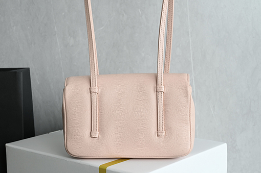 シャネルブランドコピー 26Cレディースシリーズ パールフラワーバックル LPランチボックスバッグ