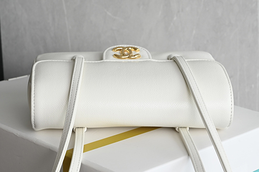 シャネルブランドコピー 26Cレディースシリーズ パールフラワーバックル LPランチボックスバッグ