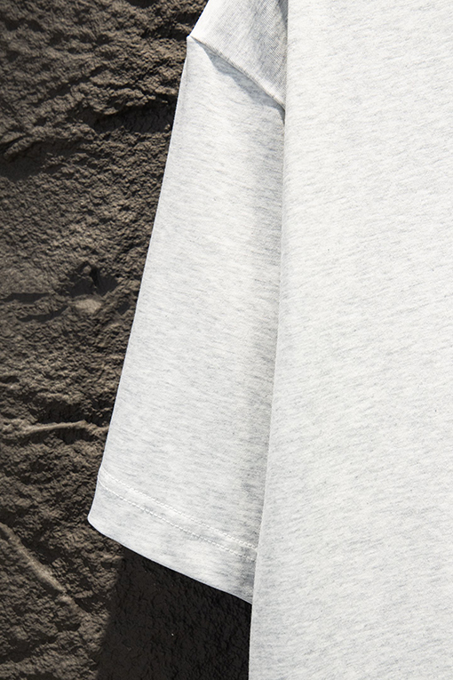 バレンシアガスーパーコピー Balenciaga 新モデル馬年の刺繍半袖Tシャツ