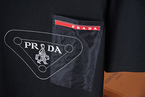 プラダブランドコピー PRADA クラシックな男の子刺繍半袖Tシャツ