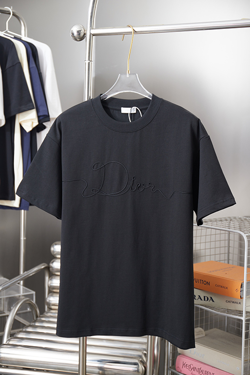 ディオールスーパーコピー 早春コラボシリーズ 刺繍ロゴ半袖Tシャツ