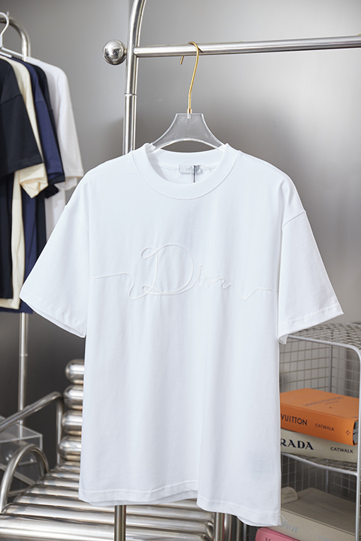 ディオールスーパーコピー 早春コラボシリーズ 刺繍ロゴ半袖Tシャツ