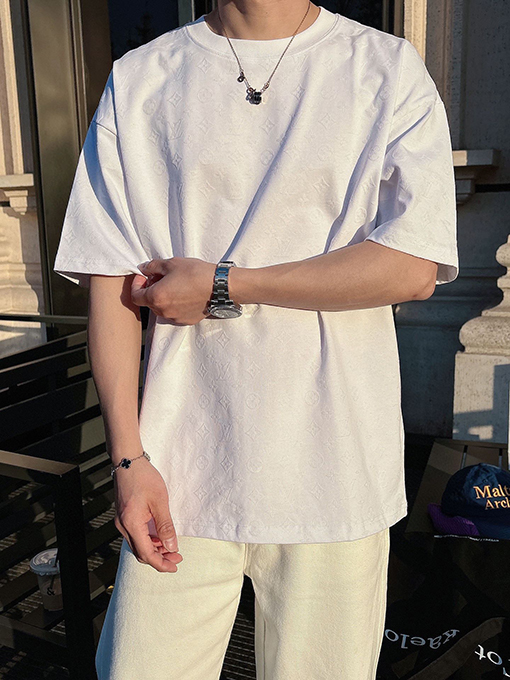 ルイヴィトンブランドスーパーコピー オールロゴフロック半袖Tシャツ