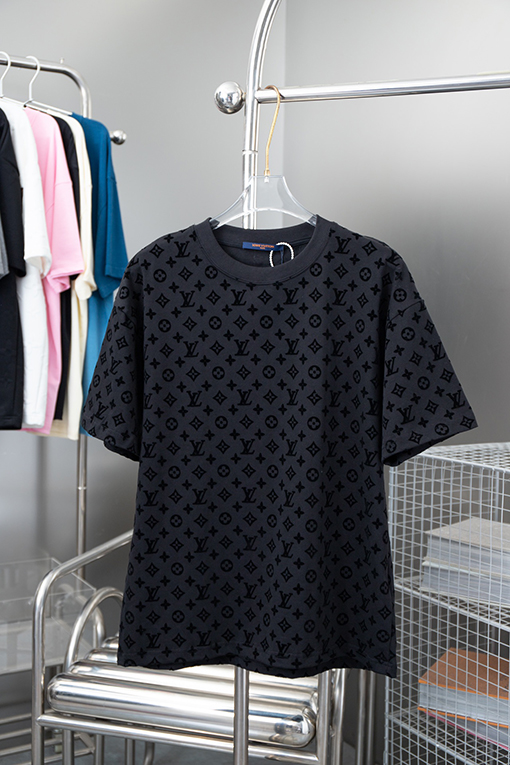 ルイヴィトンブランドスーパーコピー オールロゴフロック半袖Tシャツ