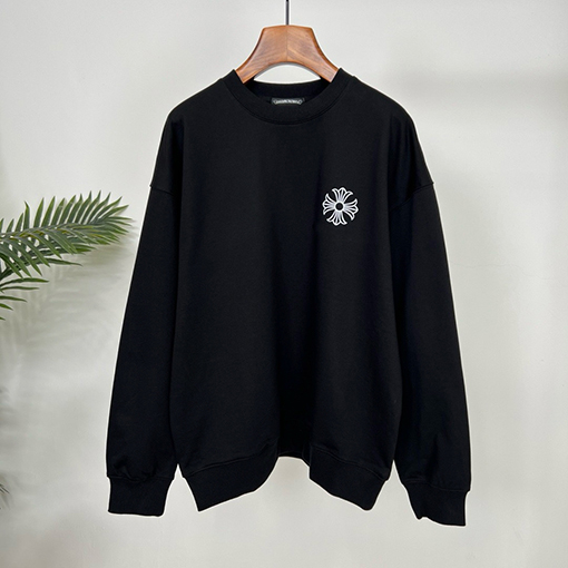 クロムハーツブランドスーパーコピー 胸元に目をくロゴプリントが入ったクルーネックスウェットシャツ