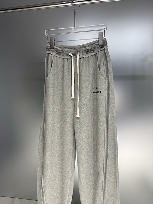 バレンシアガスーパーコピー Balenciaga 新作ウォッシュカーブブレードパンツ