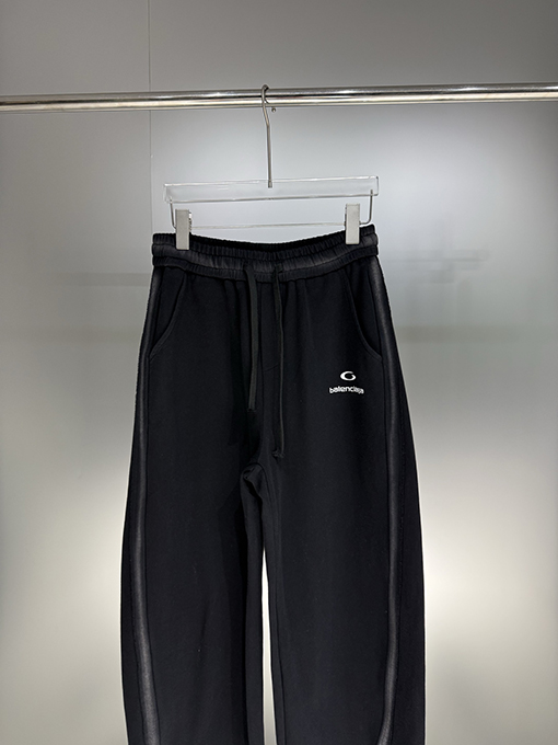 バレンシアガスーパーコピー Balenciaga 新作ウォッシュカーブブレードパンツ