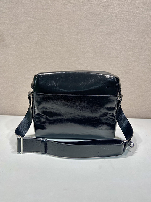 プラダブランドスーパーコピー クラシックなクロスボディメンズバッグ