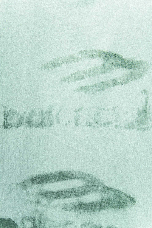 バレンシアガブランドコピー Balenciaga ファッショナブルなダメージの白インクグラフィティ半袖Tシャツ