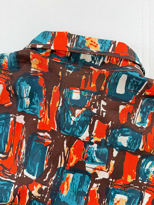 プラダ アクティブ浸透プリント半袖シャツ