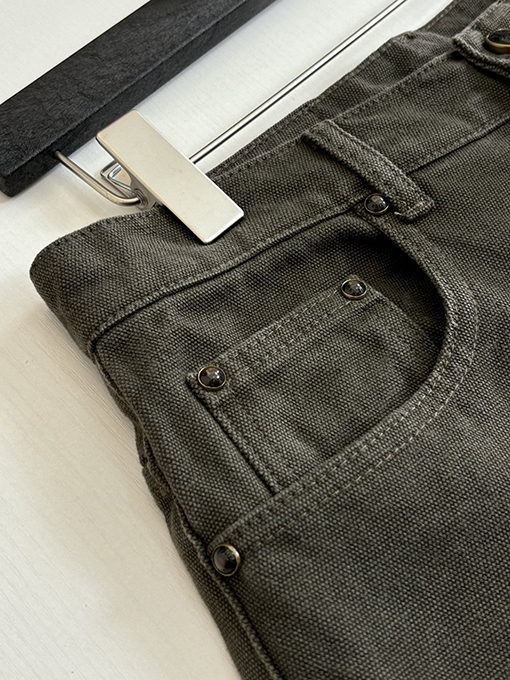 ルイヴィトンブランドスーパーコピー Monogram クラシックなワックスのカフス付きオールオーバープリントキャンバスジーンズ