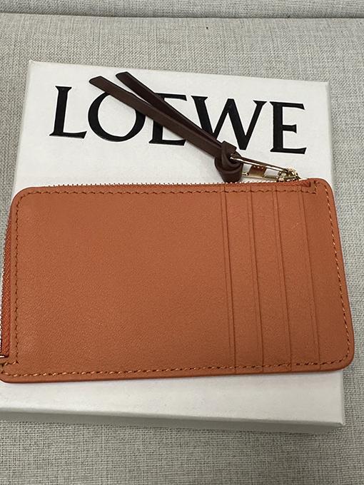 ロエベ 限定カードパック