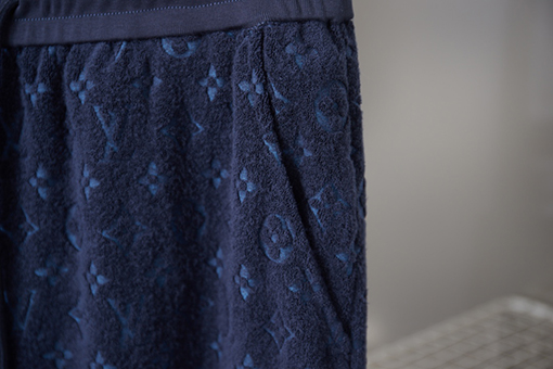 ルイヴィトンブランドコピー クラシックなエンボスのテリークロスショートパンツ