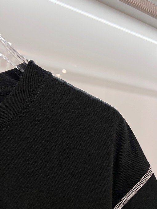 ロエベ 胸元に刺繍ロゴが入ったパッチワークストライプの半袖Tシャツ